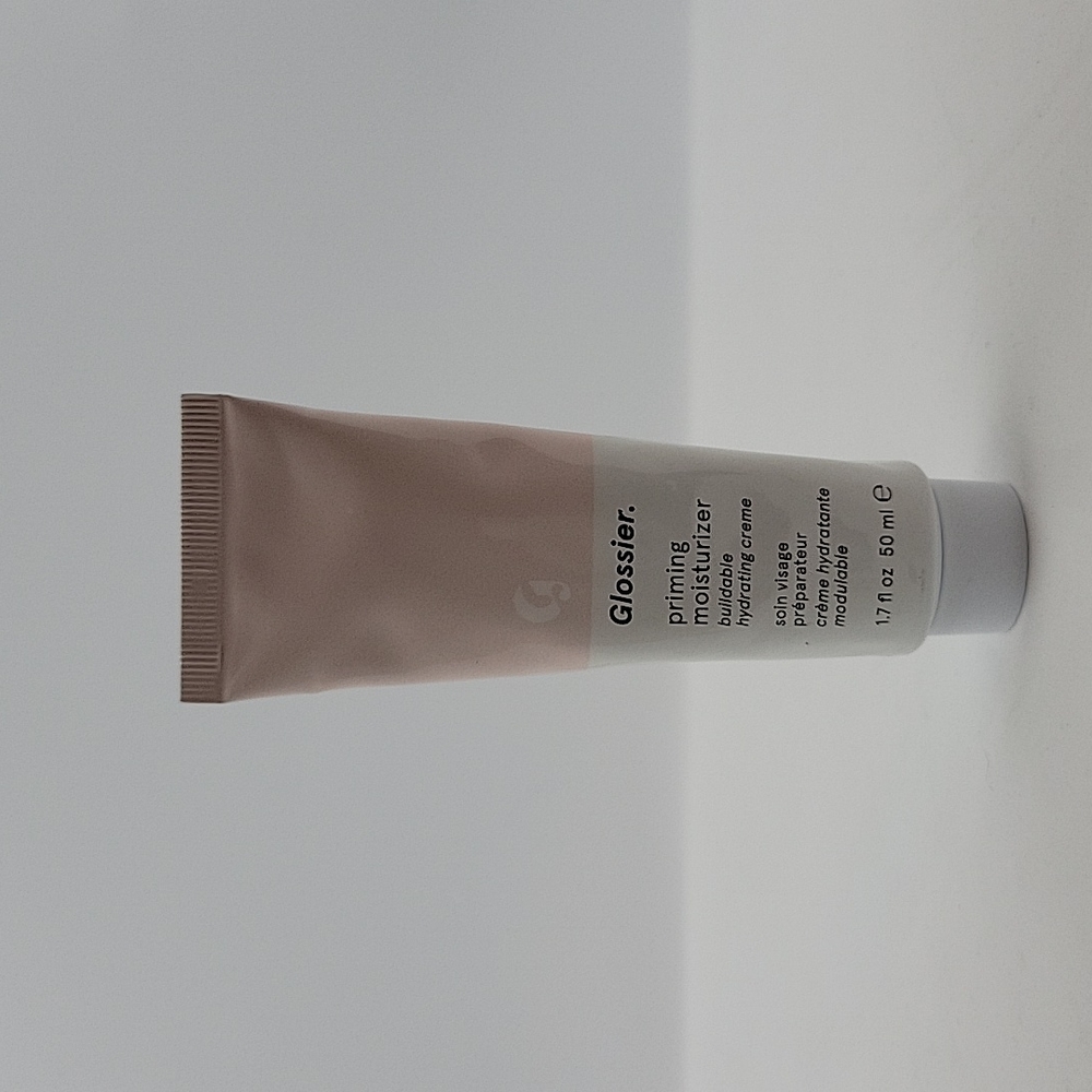 Glossier priming moisturizer